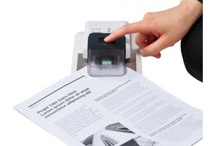 Canon lance le Dégrafeur automatique A1 pour accélérer la numérisation de documents